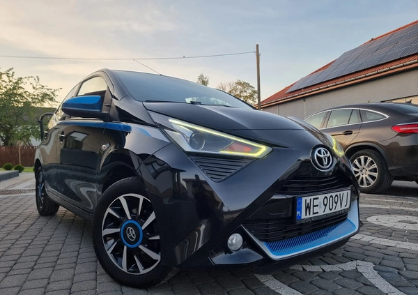 Toyota Aygo cena 38900 przebieg: 153312, rok produkcji 2018 z Przasnysz małe 352